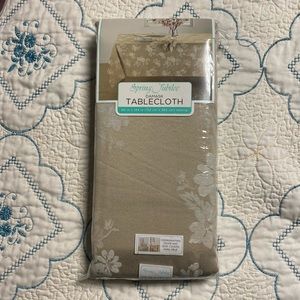 Brand new oblong table cloth